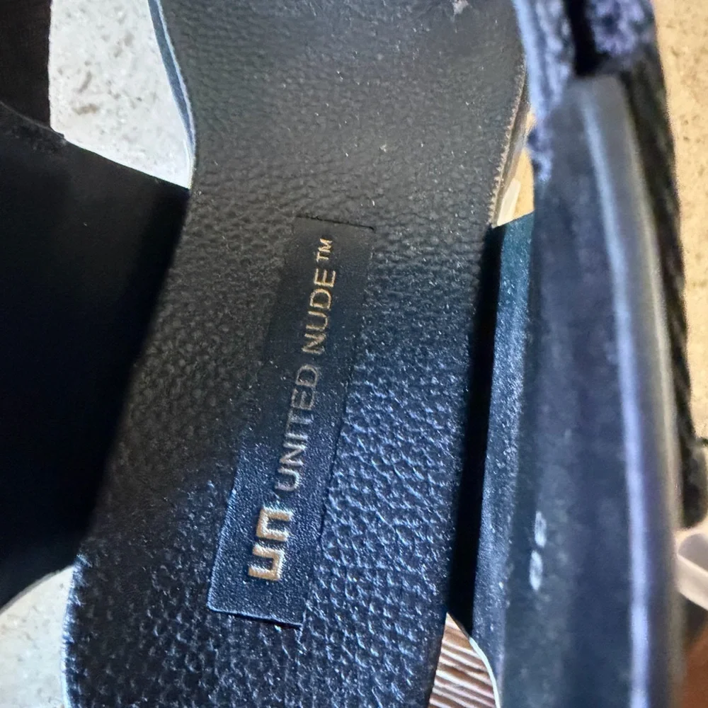 Great looking pair of United Nude size 39 platform shoes.